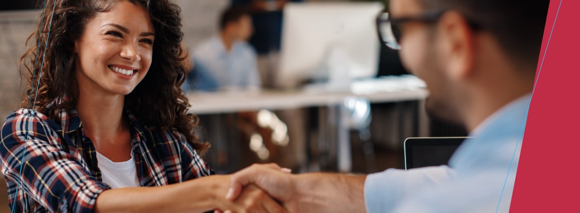 2 people shaking hands